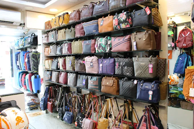 Leo Bags The Luggage Avenue